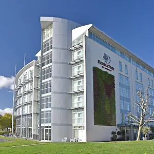4* Отель Doubletree By Hilton Excel